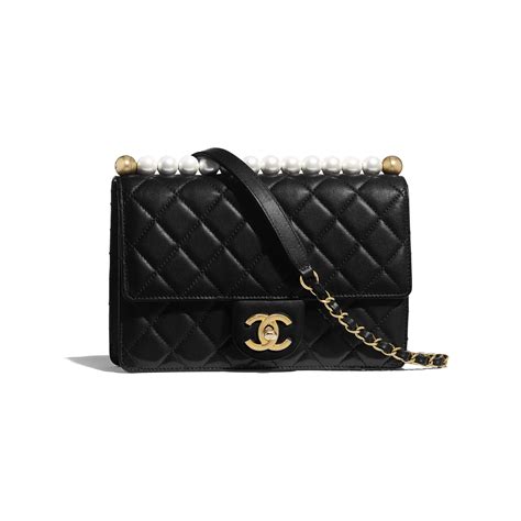 chanel flap bag lambskin & gold metal black